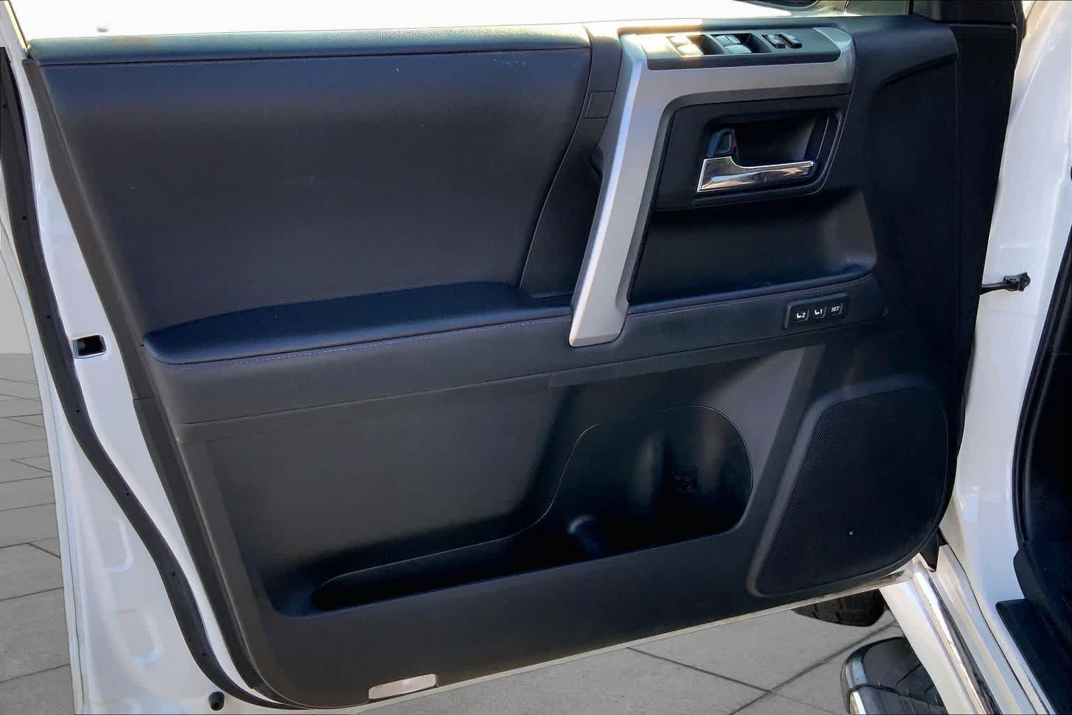 Used 2021 Toyota 4Runner Limited RWD image 21