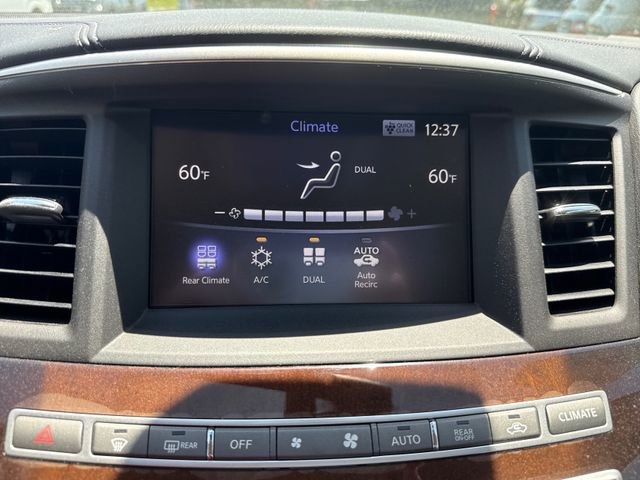 Used 2017 INFINITI QX60 Luxe w/ Deluxe Technology Package AWD/4WD image 17