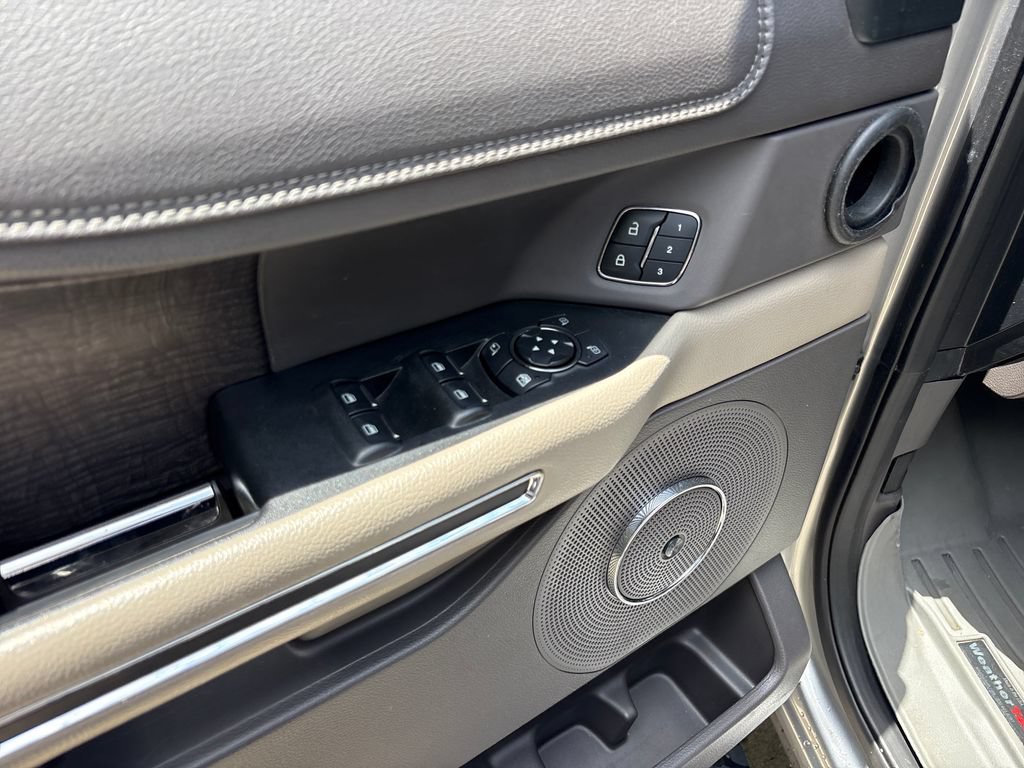 Certified 2021 Ford Expedition Limited RWD image 17
