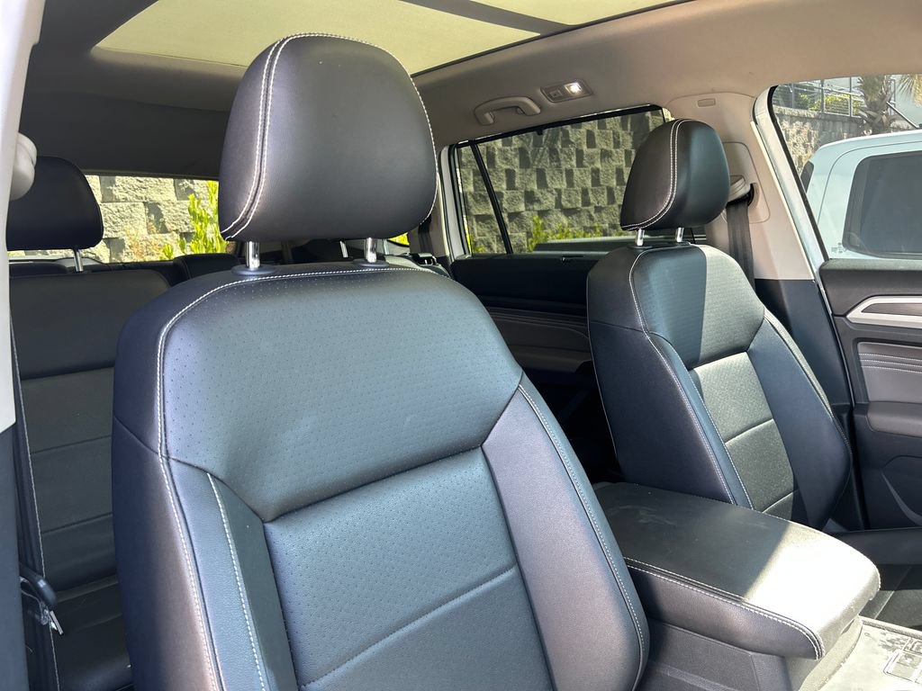 Used 2021 Volkswagen Atlas SE w/ Panoramic Sunroof Package FWD image 15