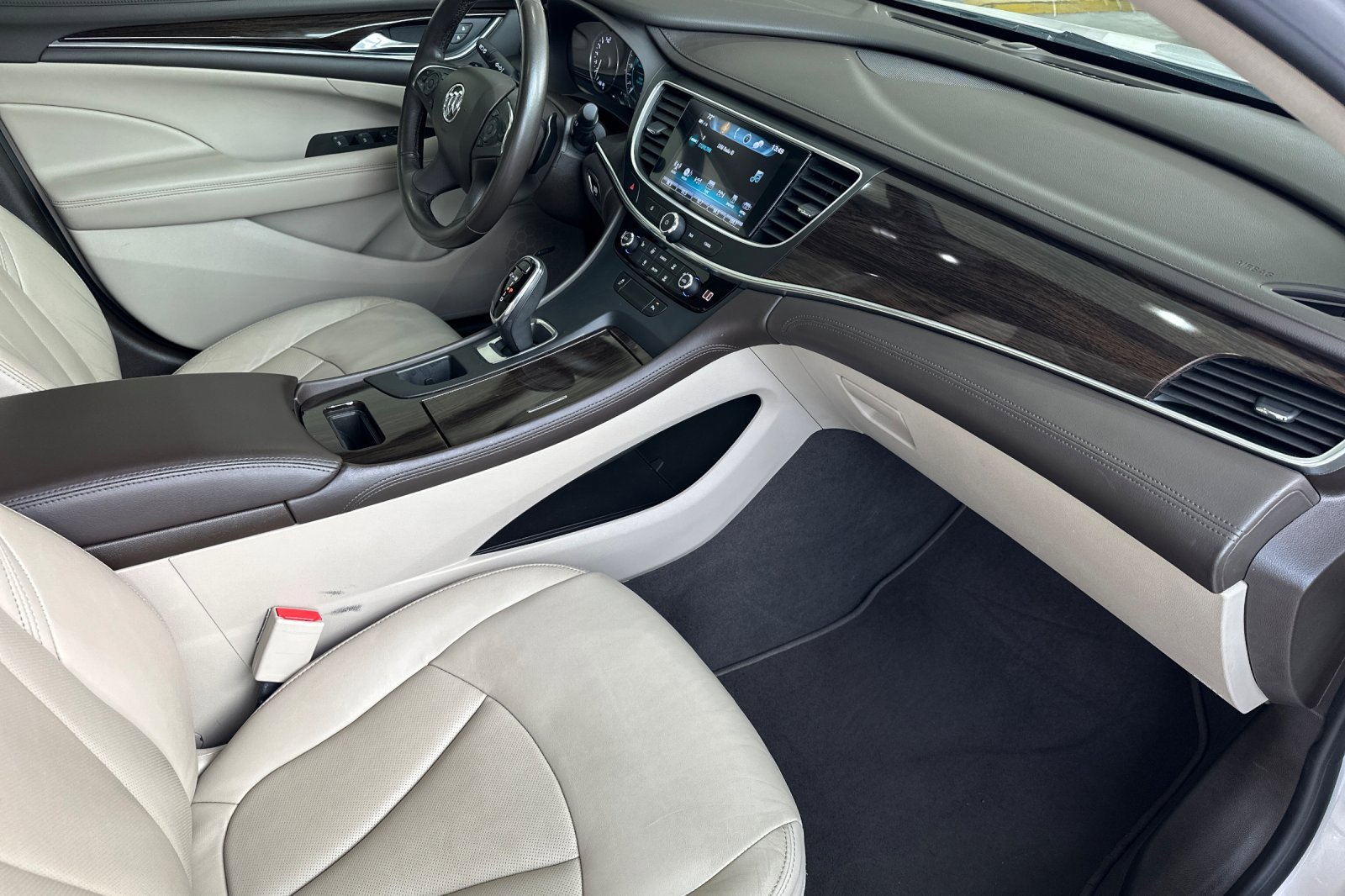 Used 2017 Buick LaCrosse Essence w/ Sights and Sounds Package image 17