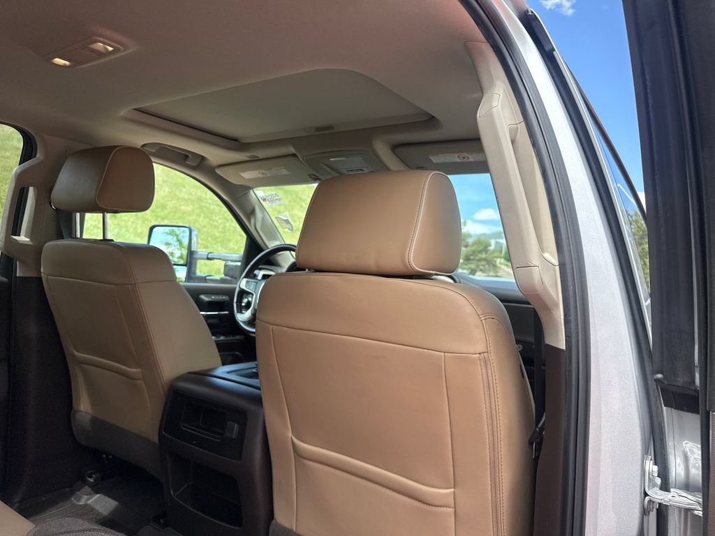 Used 2019 GMC Sierra 2500 Denali w/ Duramax Plus Package AWD/4WD image 24