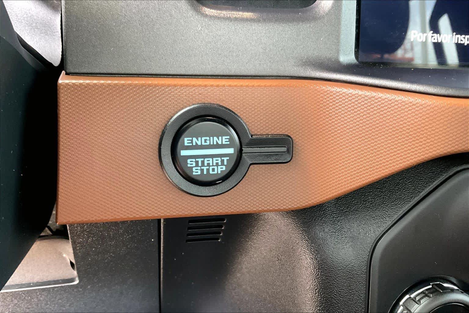 Certified 2024 Ford Bronco Outer Banks AWD/4WD image 32
