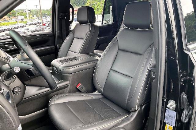 Used 2023 GMC Yukon SLT w/ SLT Premium Package AWD/4WD image 25