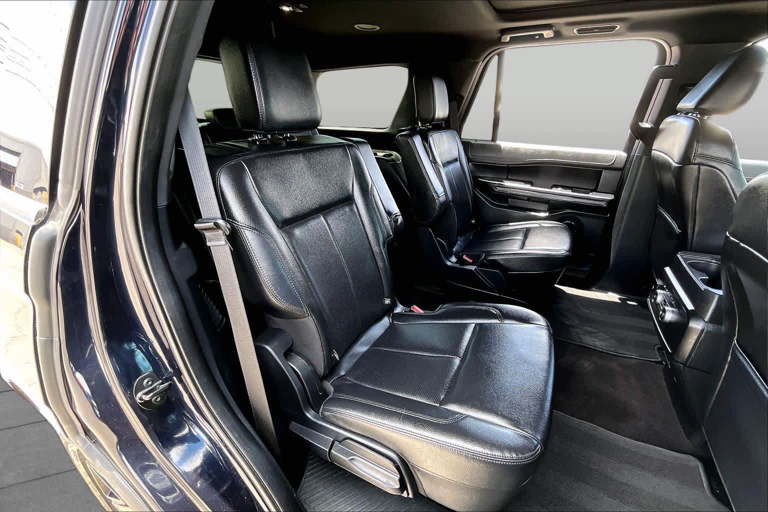 Certified 2021 Ford Expedition XLT RWD image 19