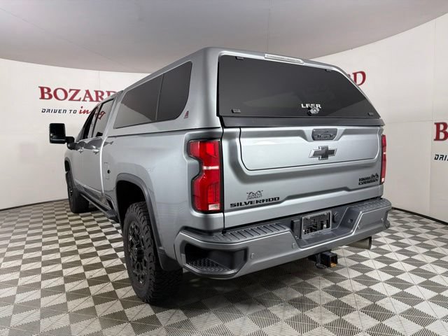 Used 2024 Chevrolet Silverado 2500 High Country w/ High Country Premium Package AWD/4WD image 6