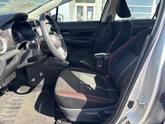 Used 2024 Nissan Versa SR FWD image 10