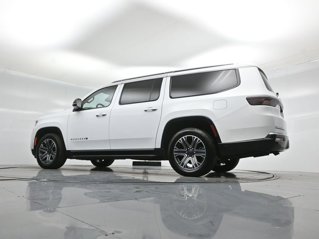 Used 2024 Jeep Wagoneer L Series II image 20