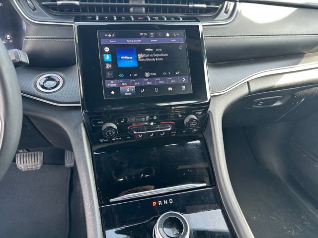 Used 2024 Jeep Grand Cherokee L Laredo AWD/4WD image 19