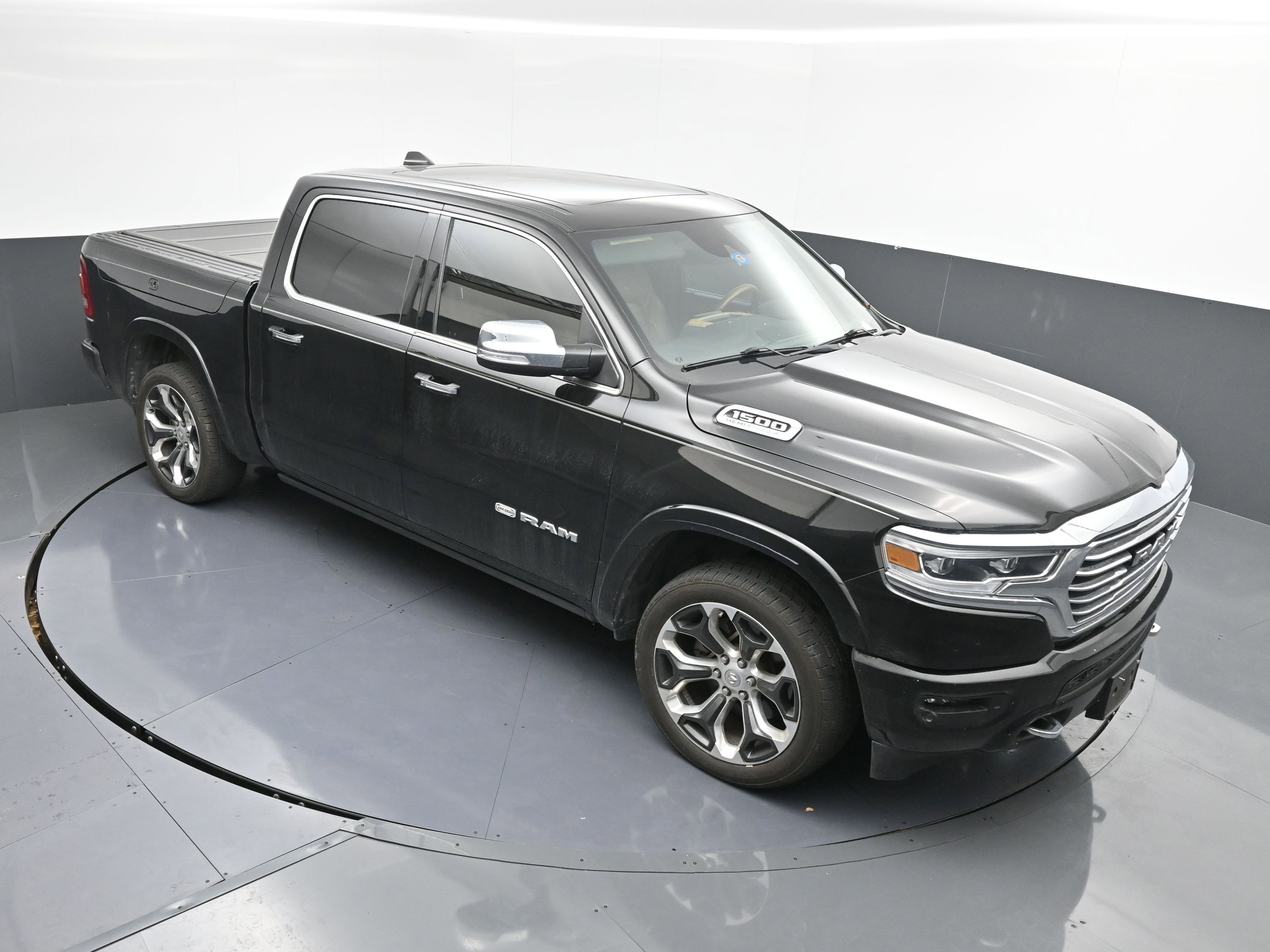 Used 2022 RAM 1500 Limited image 33
