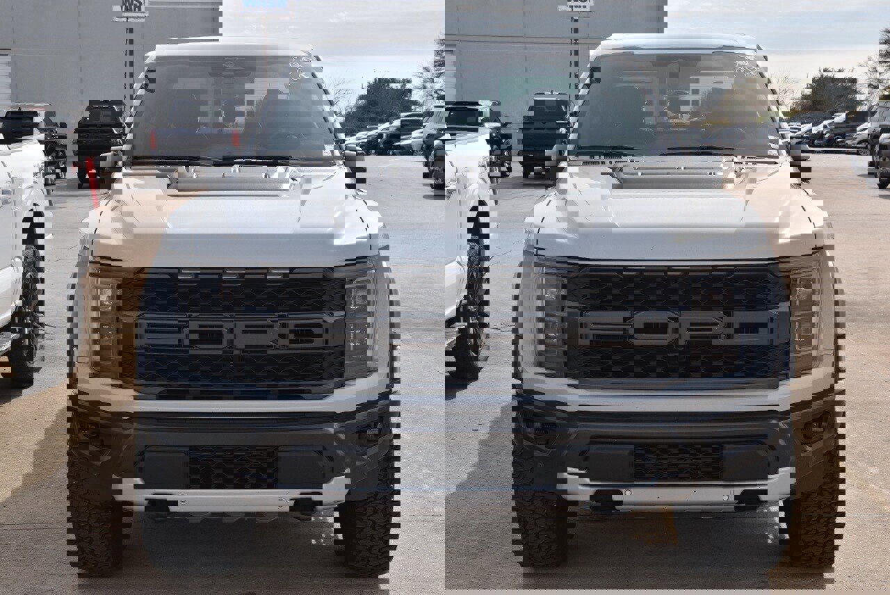 Certified 2023 Ford F150 Raptor w/ Raptor Carbon Fiber Package image 3
