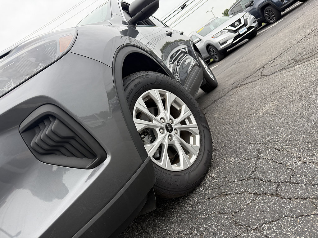 Certified 2023 Ford Escape Active AWD/4WD image 3
