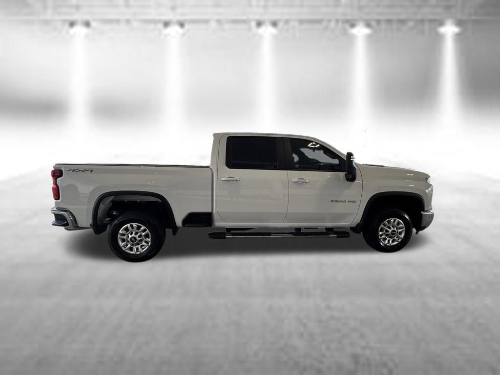 Used 2025 Chevrolet Silverado 2500 LT w/ Convenience Package AWD/4WD video 3