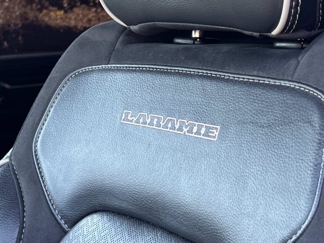 Used 2022 RAM 1500 Laramie AWD/4WD image 16