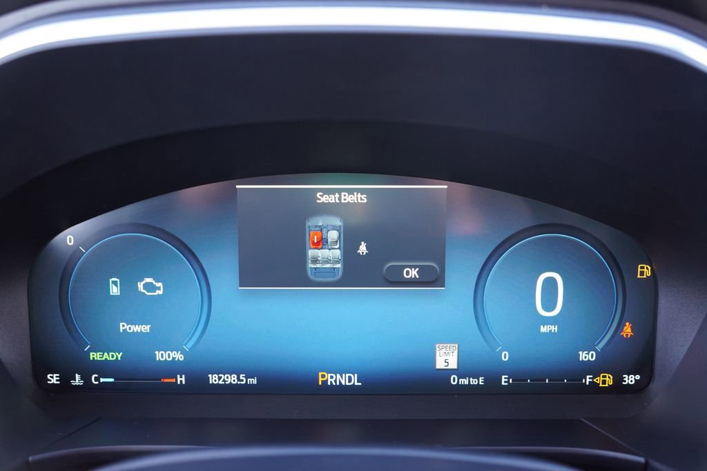 Certified 2025 Ford Escape Platinum w/ Premium Technology Package image 35