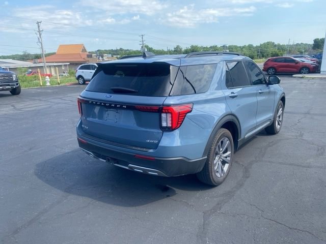Certified 2025 Ford Explorer Active w/ Active Comfort Package AWD/4WD image 6