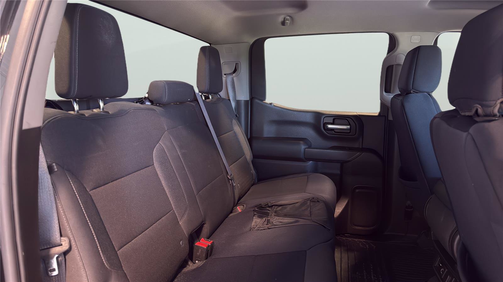 Used 2021 Chevrolet Silverado 1500 LT AWD/4WD image 17