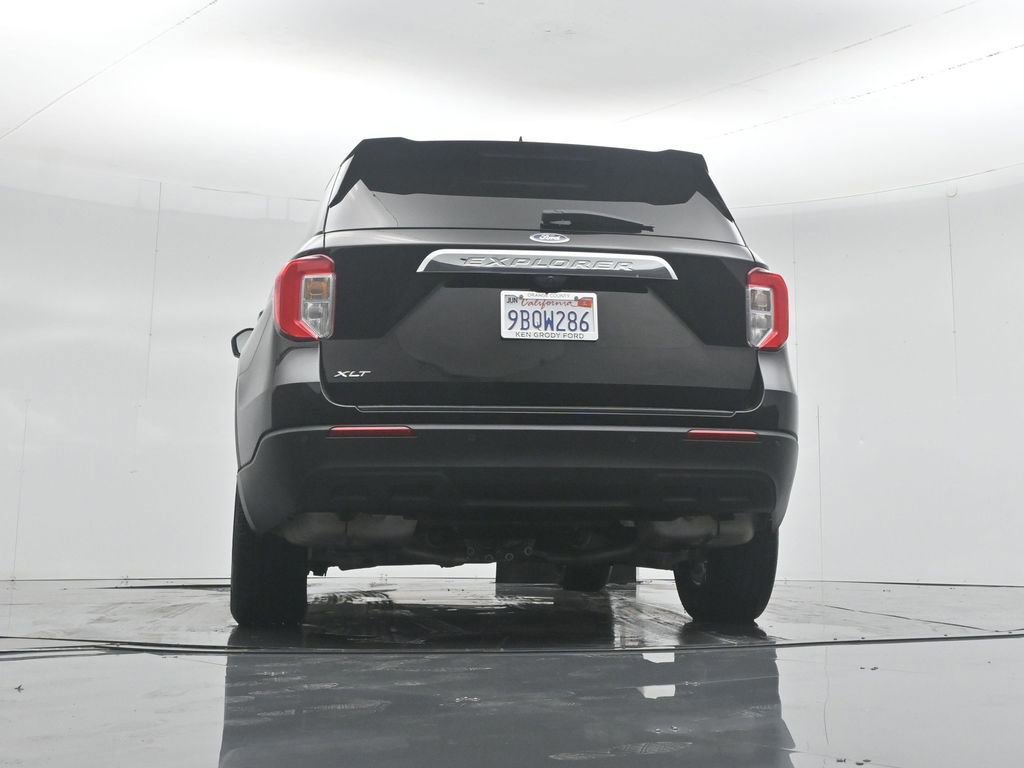 Certified 2022 Ford Explorer XLT image 16