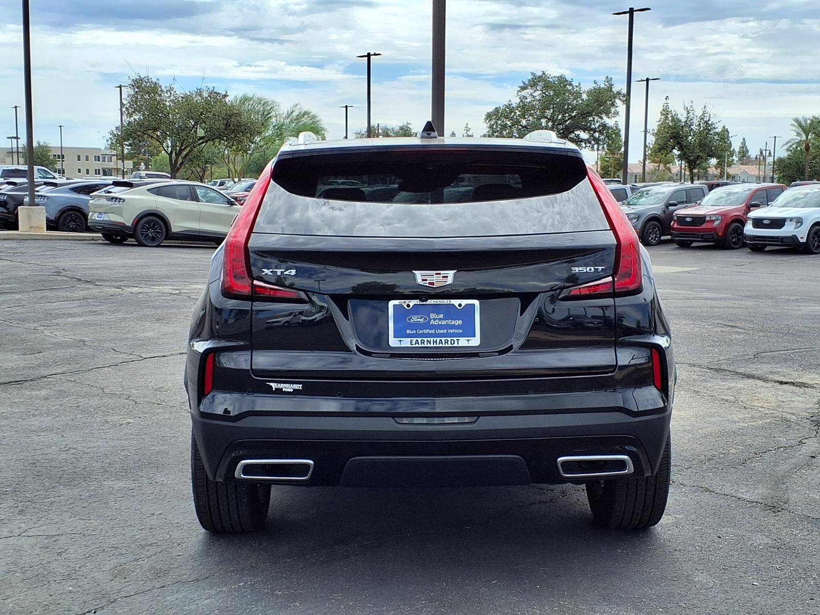 Used 2024 Cadillac XT4 Premium Luxury FWD image 5