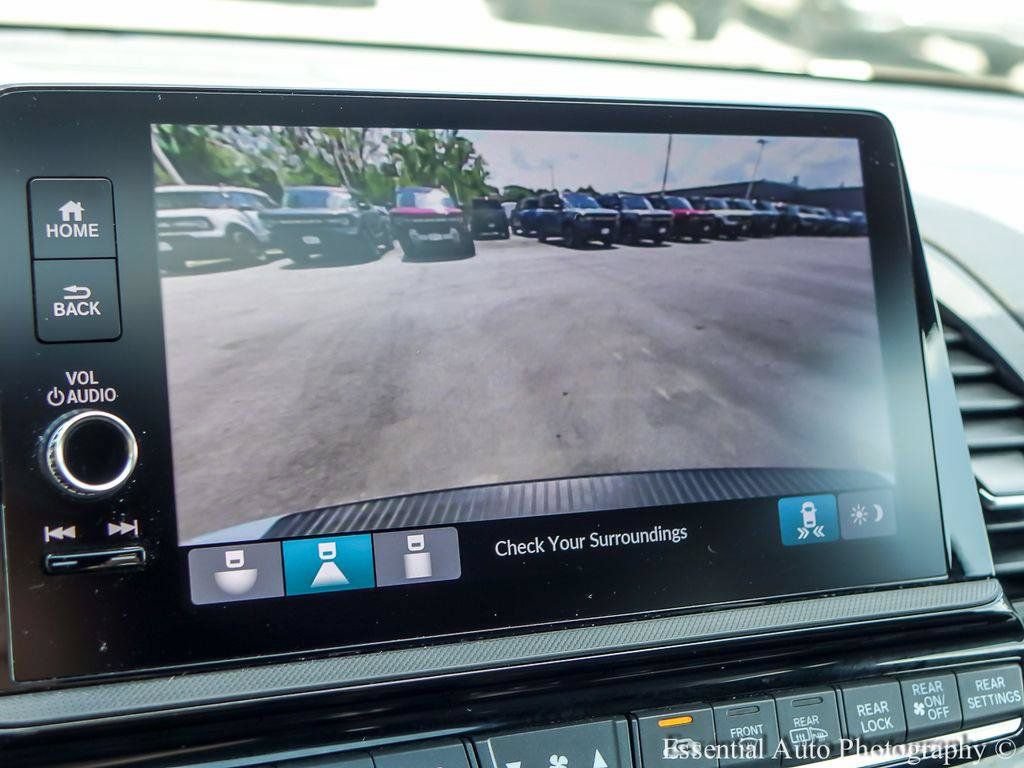 Used 2025 Honda Odyssey Sport-L image 18