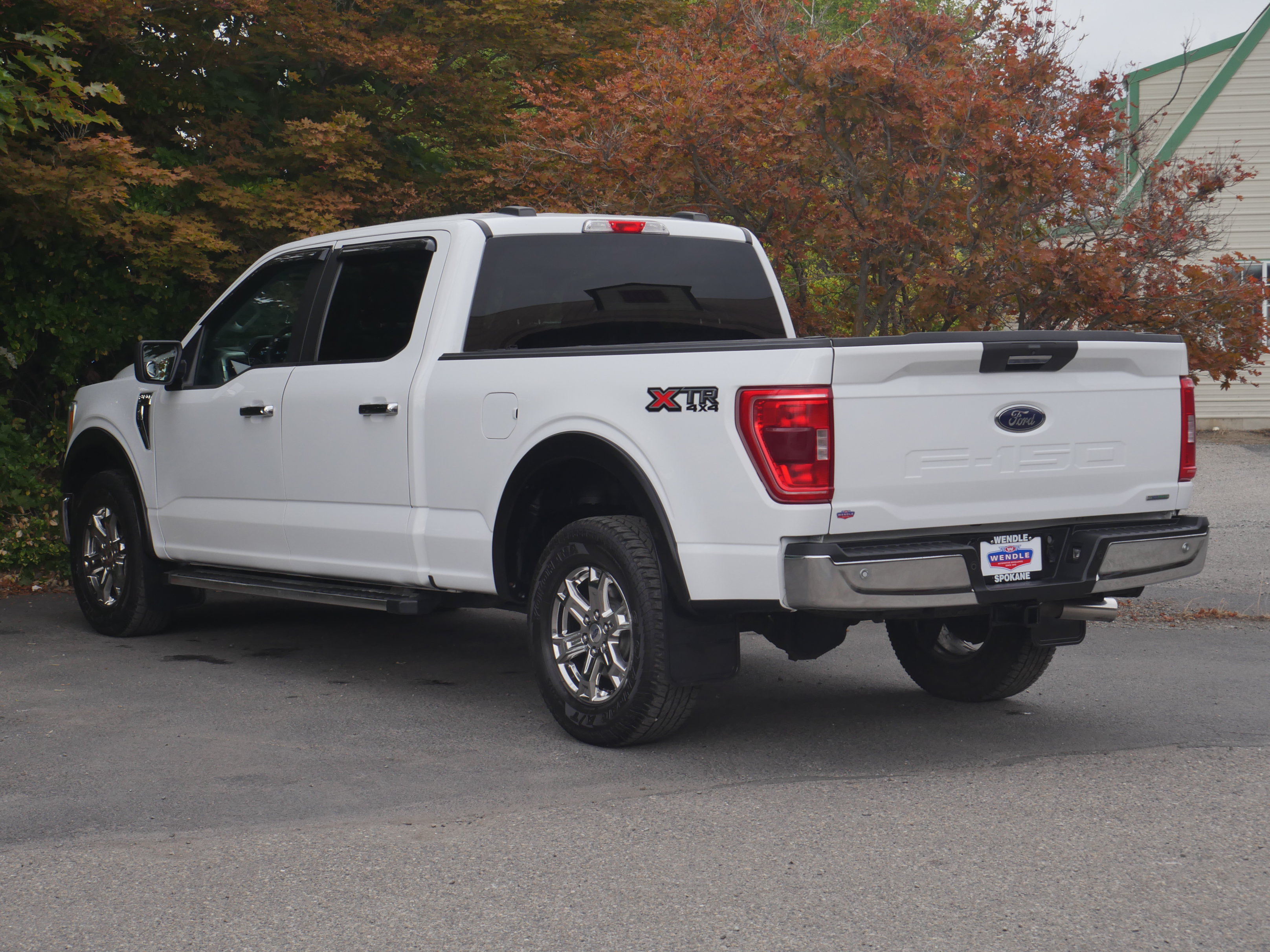 Certified 2022 Ford F150 XLT w/ XTR Package AWD/4WD image 17