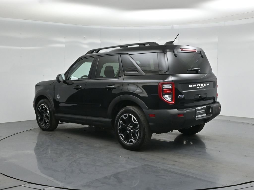 Certified 2025 Ford Bronco Sport Outer Banks w/ Outer Banks Tech Package+ AWD/4WD image 7