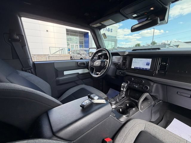 Certified 2022 Ford Bronco Big Bend w/ Sasquatch Package AWD/4WD image 28