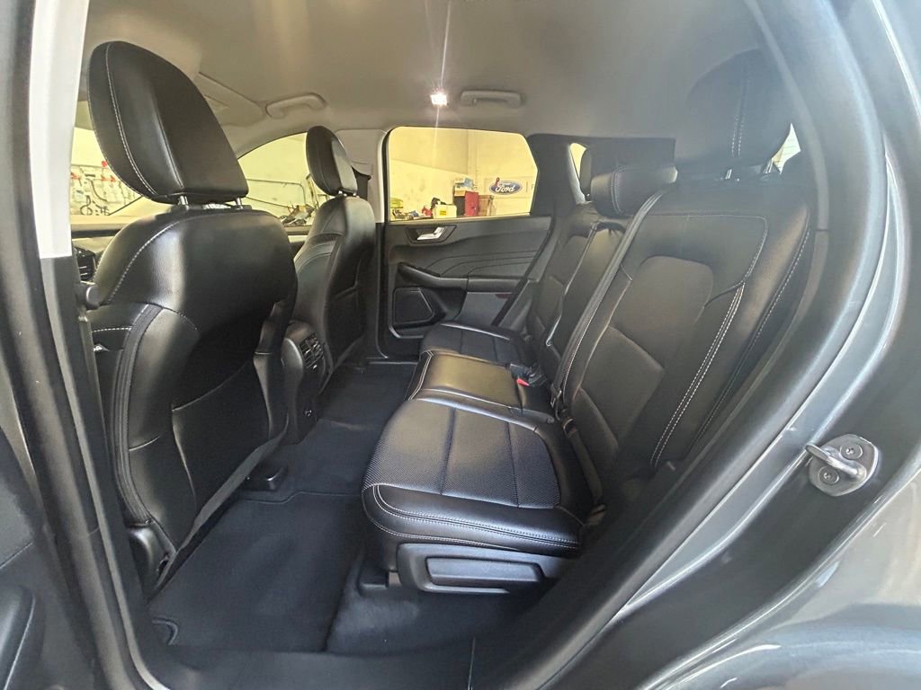 Certified 2022 Ford Escape SEL image 33