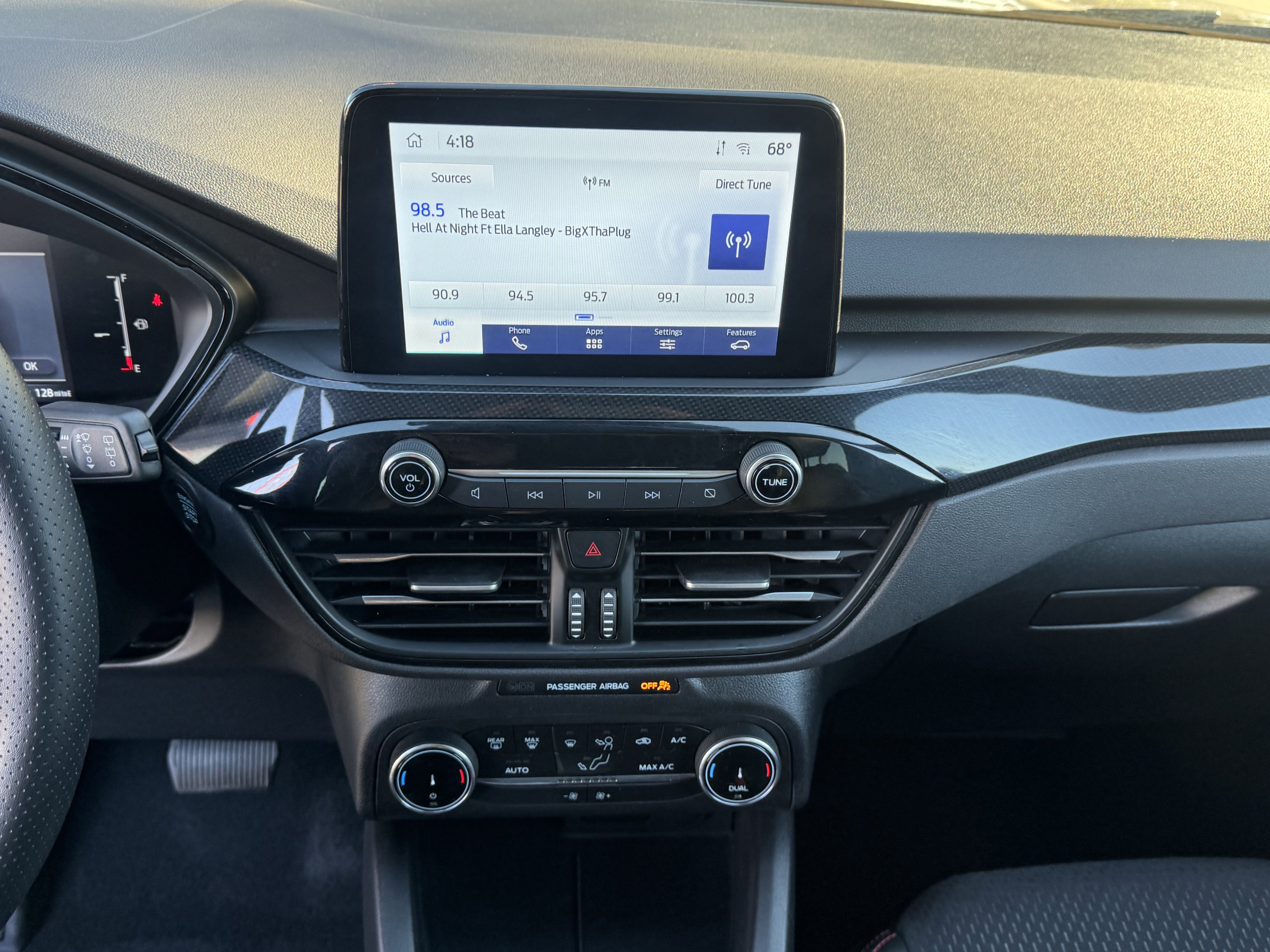 Certified 2025 Ford Escape ST-Line image 18