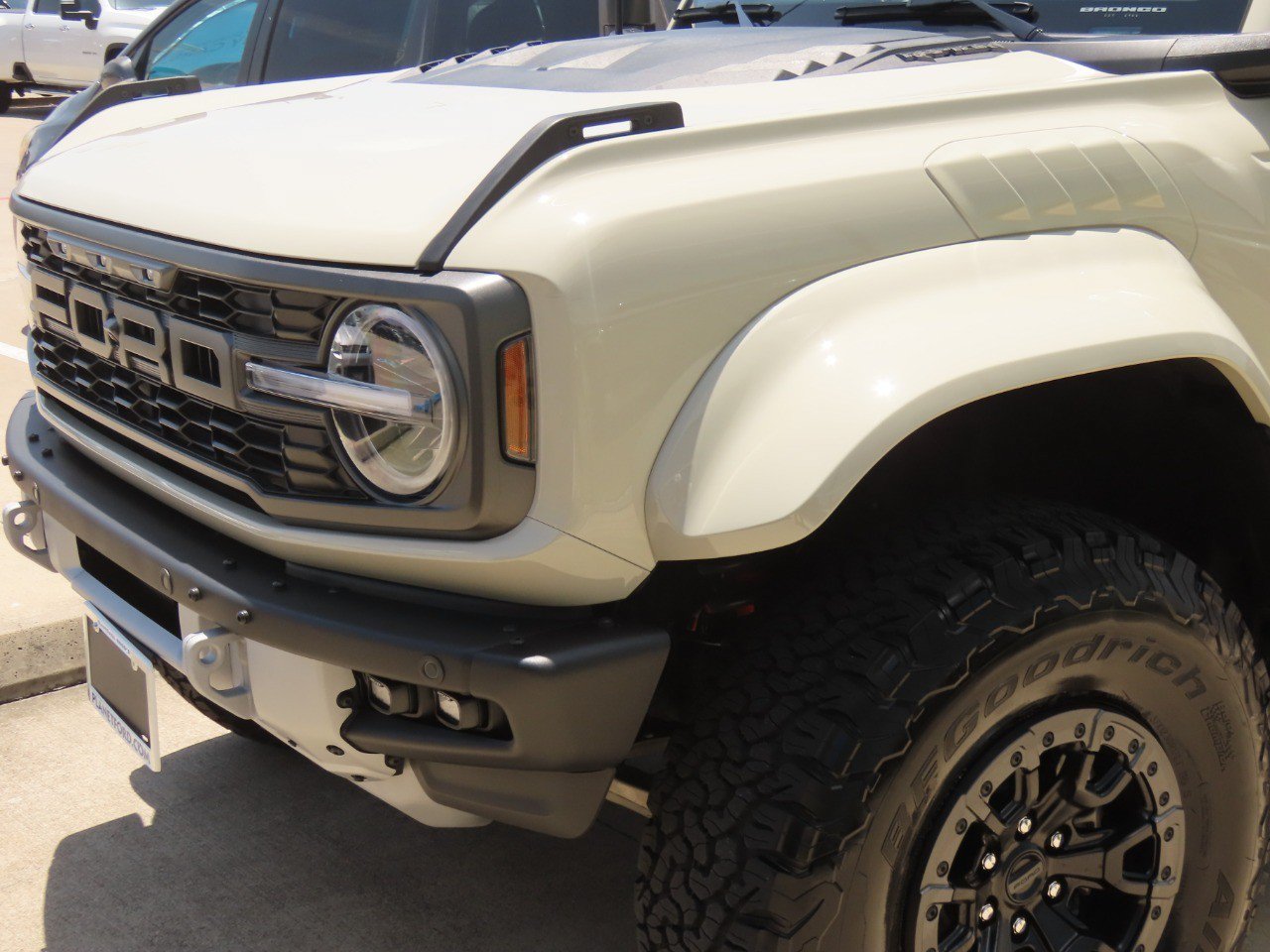 Certified 2025 Ford Bronco Raptor AWD/4WD image 3