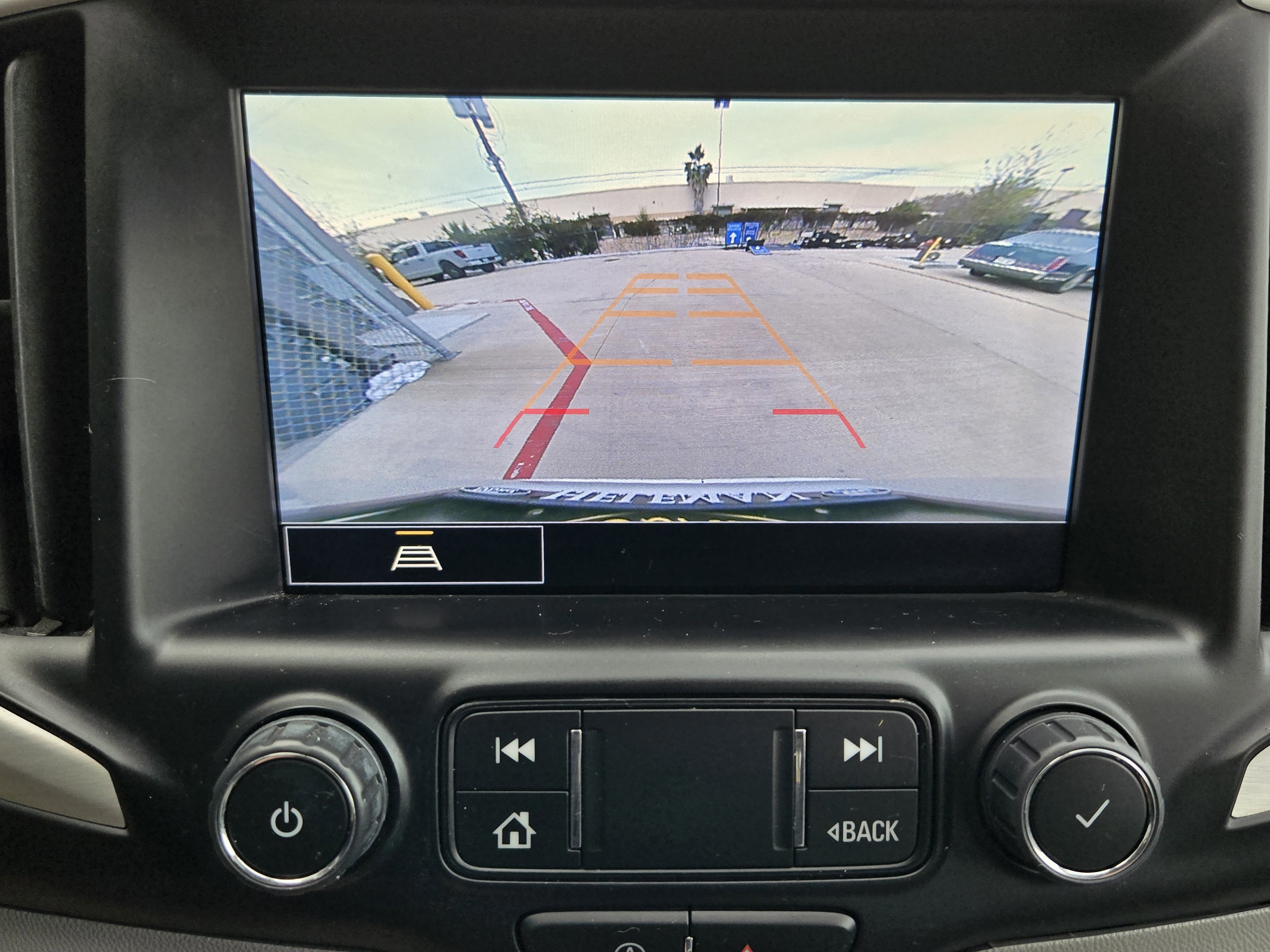 Used 2022 GMC Terrain SLT image 13