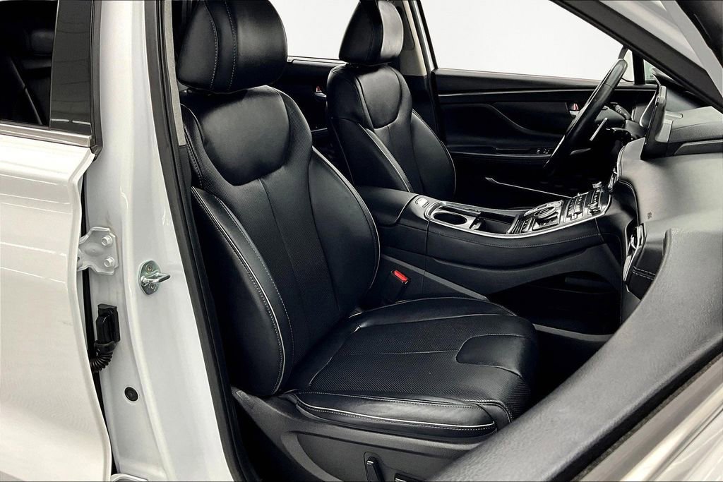 Used 2022 Hyundai Santa Fe Limited image 9