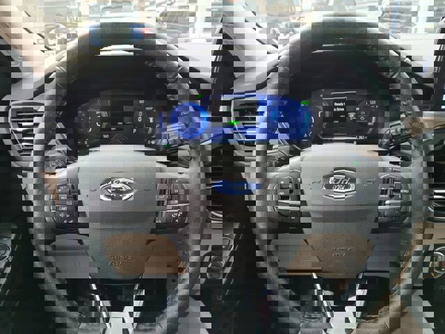 Certified 2020 Ford Escape Titanium image 13