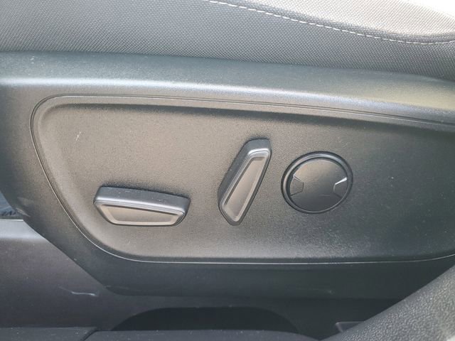 Certified 2020 Ford Escape SE image 16