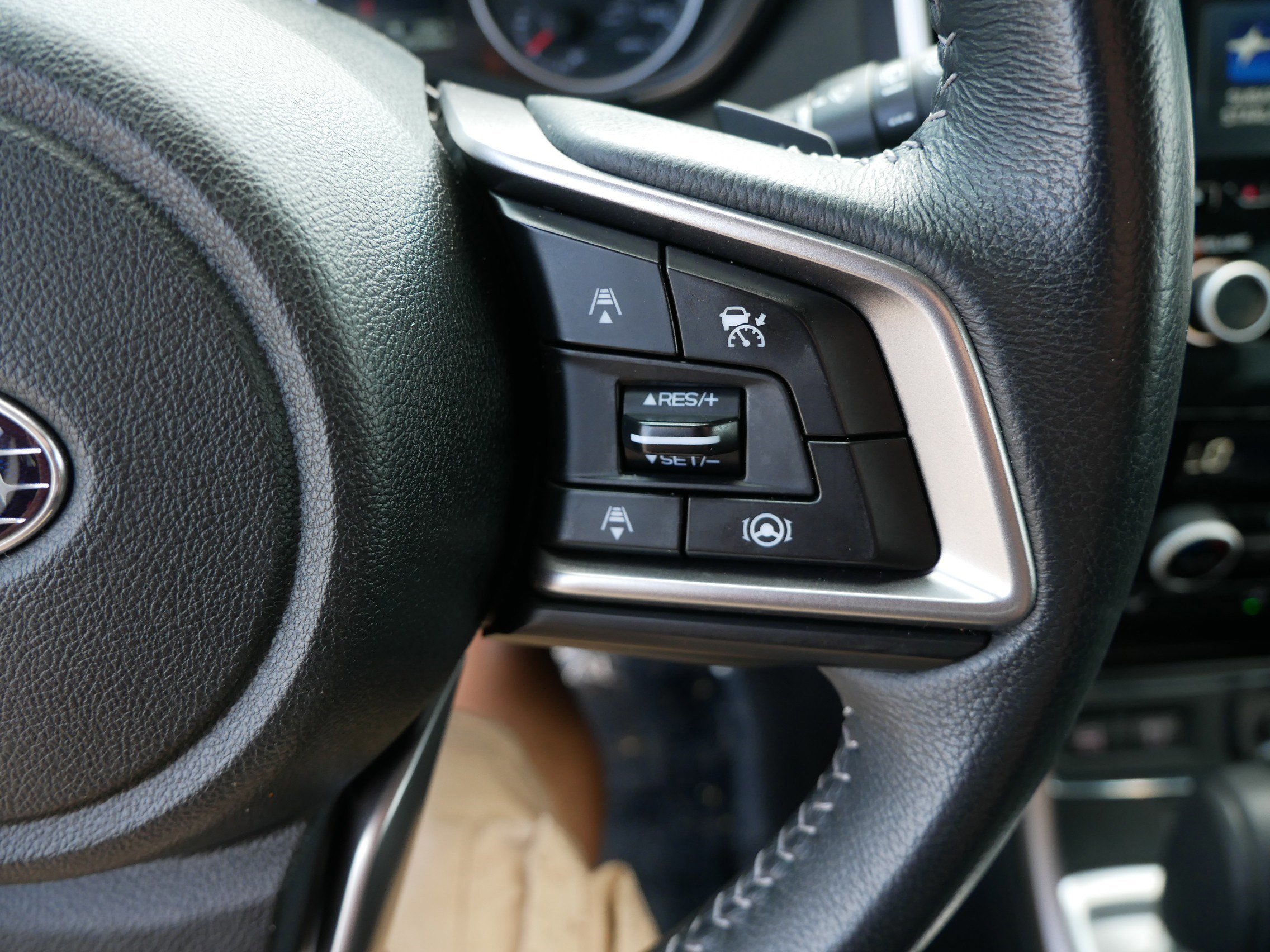 Used 2022 Subaru Ascent Premium w/ Convenience Package image 29