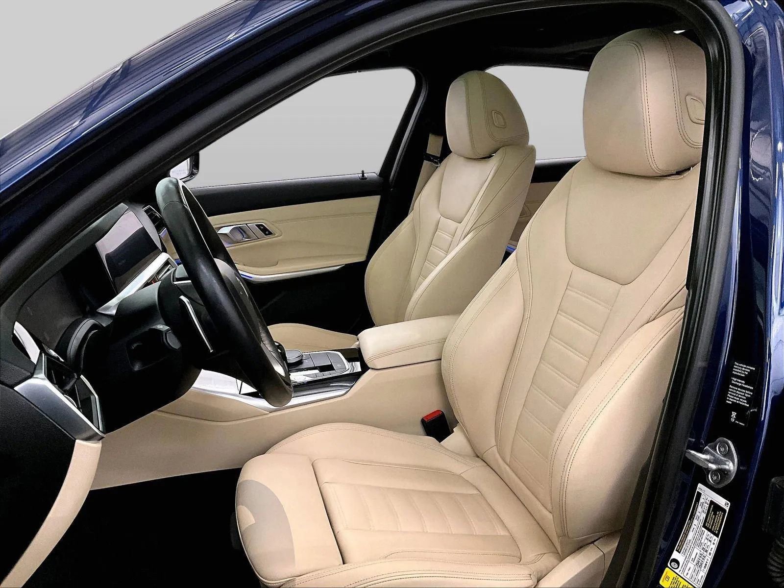 Used 2019 BMW 330i xDrive Sedan w/ Driving Assistance Package image 24