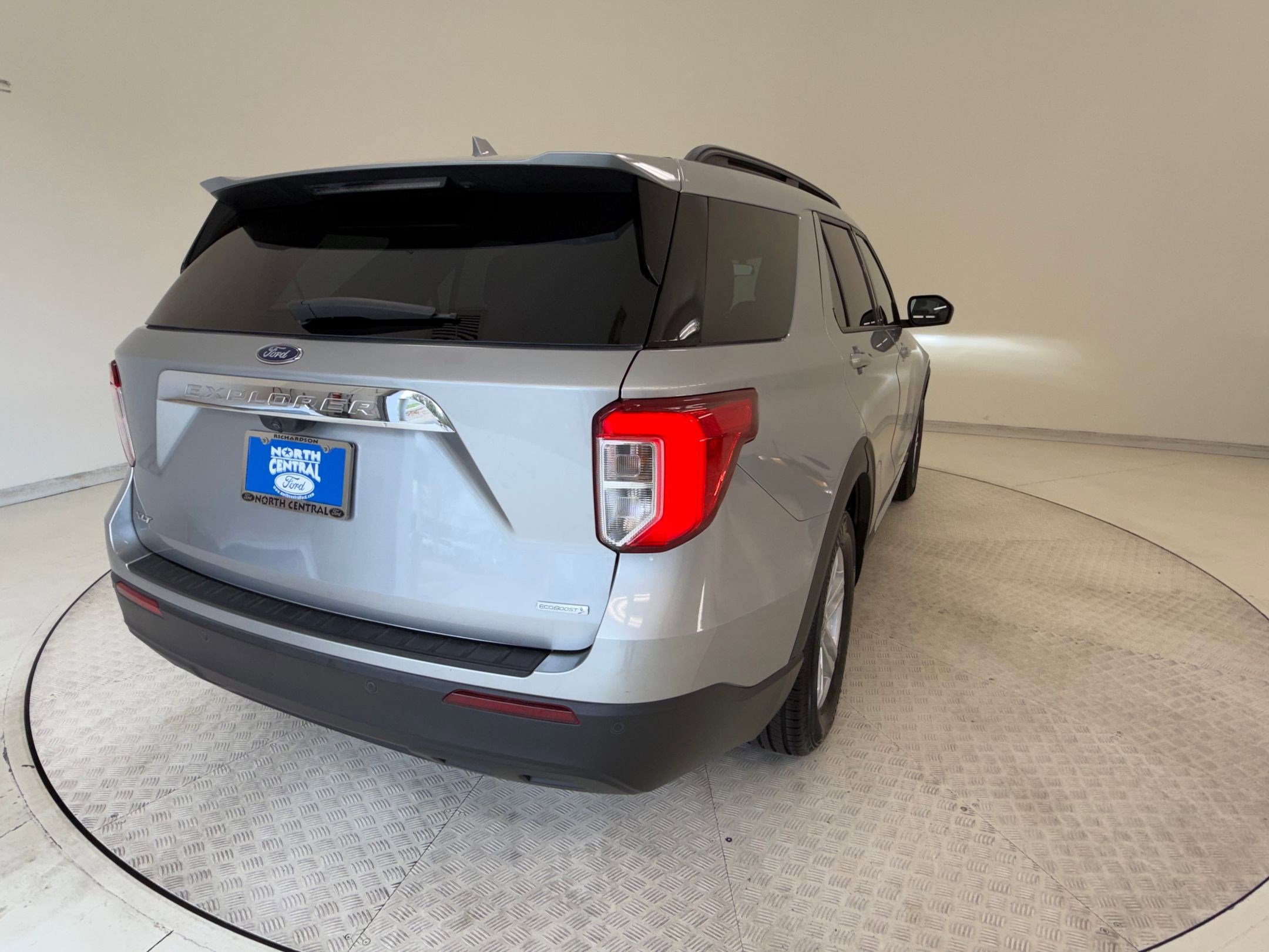 Certified 2020 Ford Explorer XLT image 6