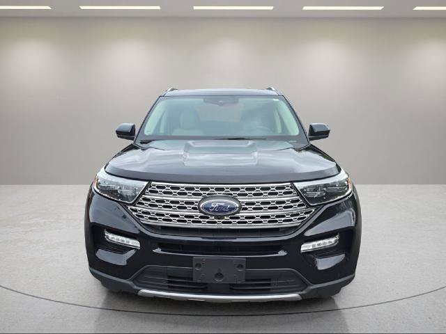 Certified 2023 Ford Explorer Limited AWD/4WD image 2
