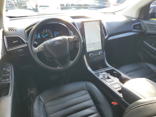 Certified 2022 Ford Edge SE w/ Black Appearance Package image 12