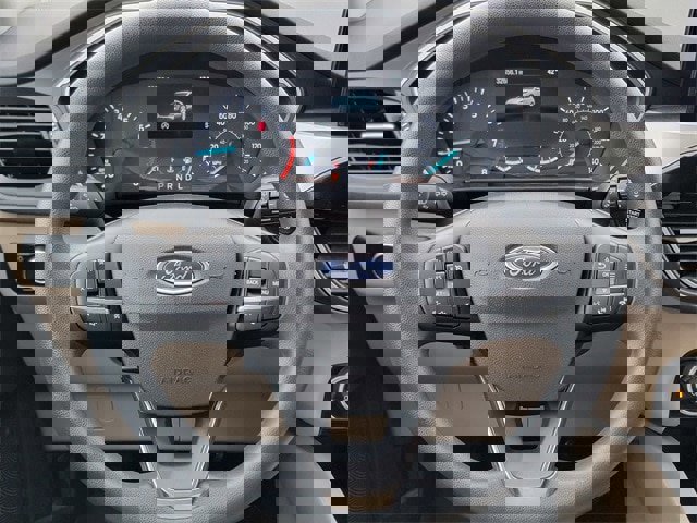 Certified 2022 Ford Escape SE image 32