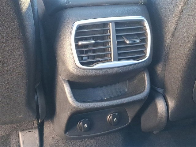 Used 2019 Hyundai Santa Fe Limited image 11