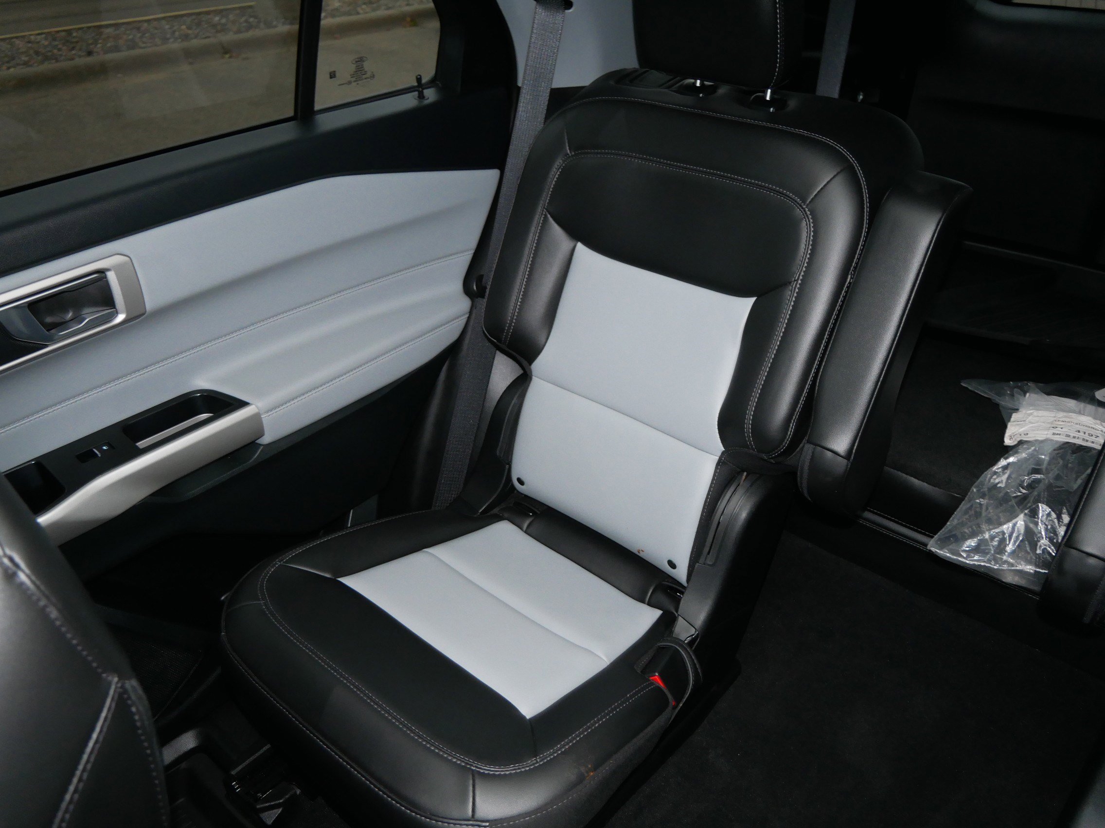 Certified 2024 Ford Explorer XLT w/ Equipment Group 202A image 12