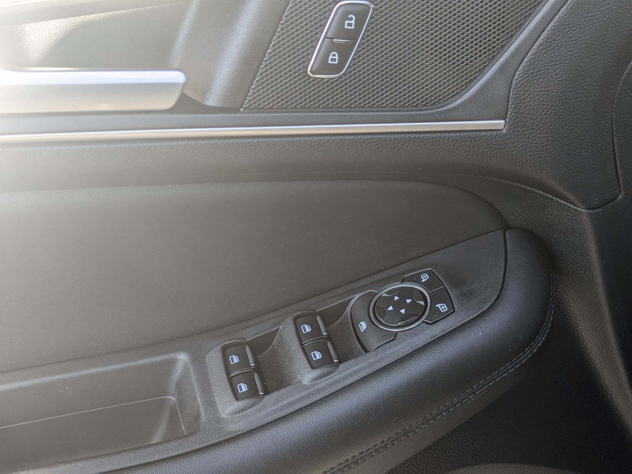 Certified 2023 Ford Edge SEL w/ Convenience Package image 12