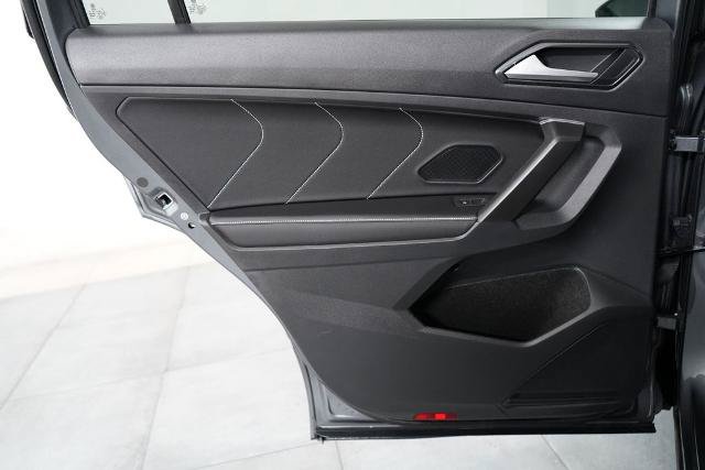 Used 2024 Volkswagen Tiguan SE R-Line FWD image 17