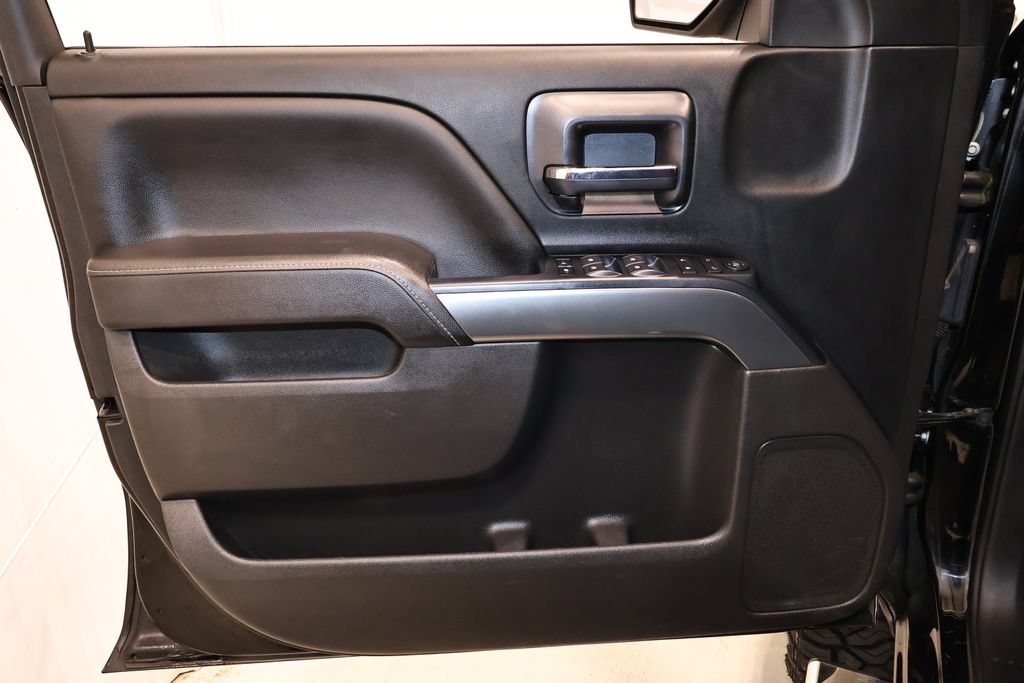 Used 2017 Chevrolet Silverado 1500 LT w/ All Star Edition AWD/4WD image 11