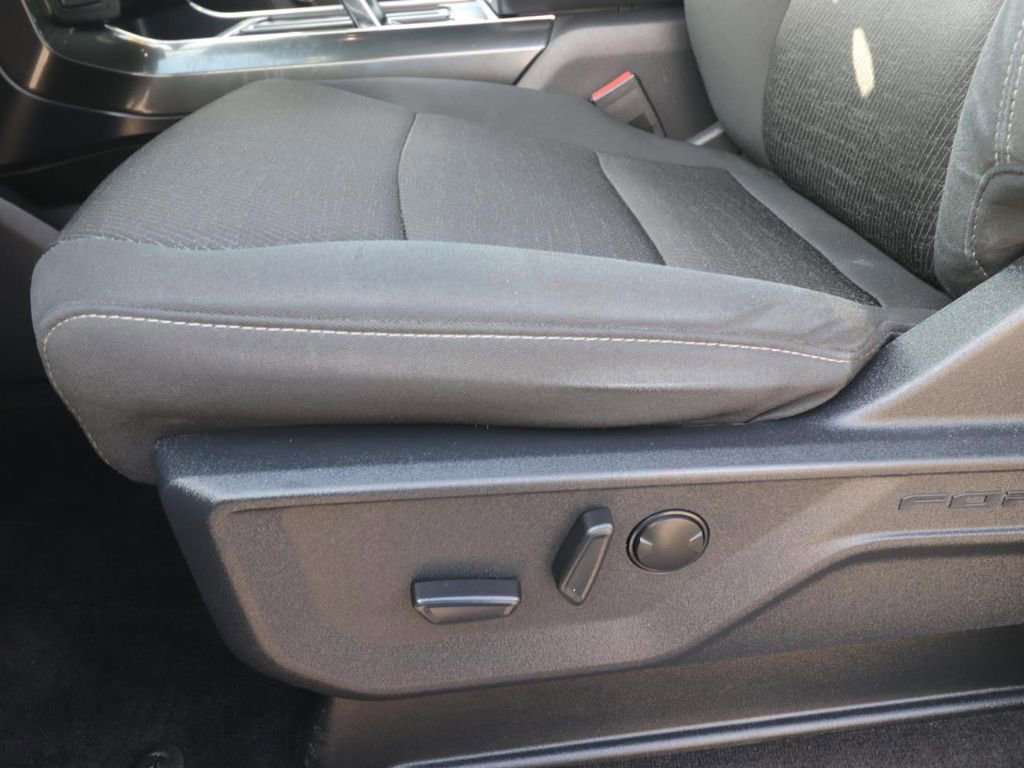 Certified 2022 Ford F150 XLT w/ Equipment Group 302A High image 18