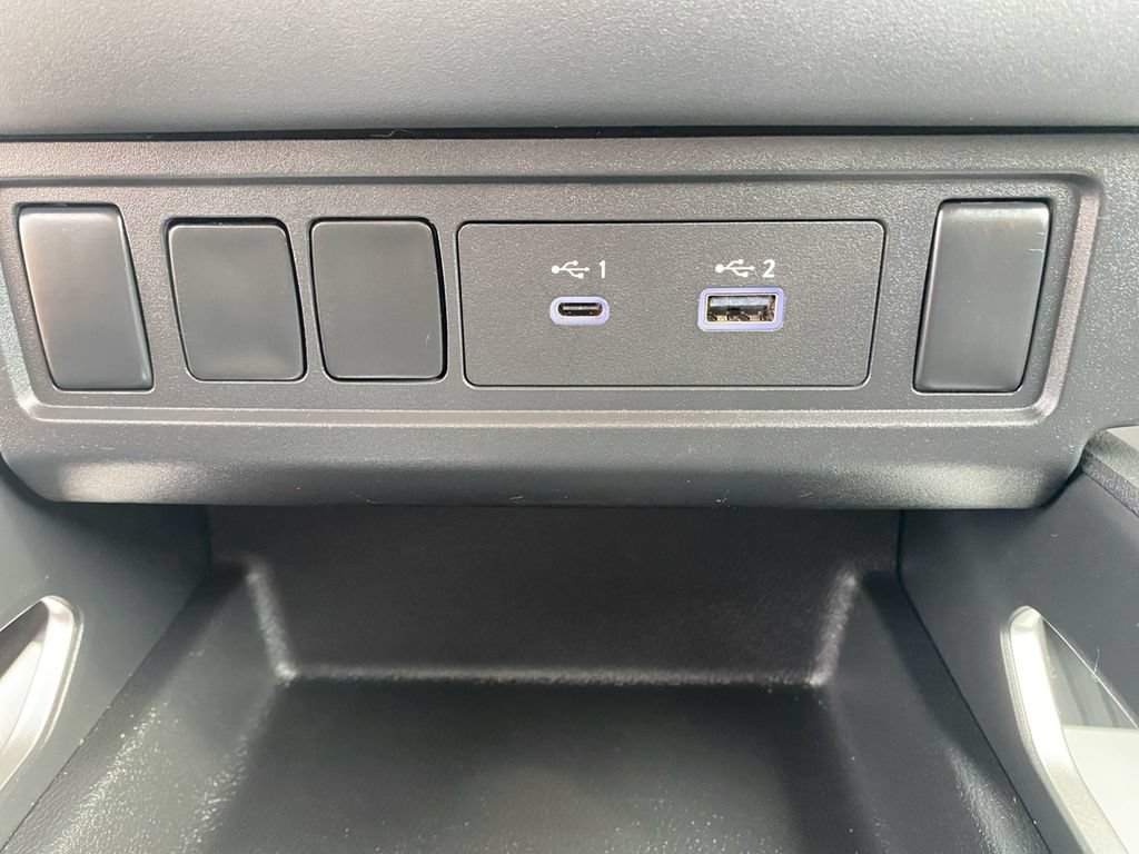 Used 2024 Nissan Frontier SV AWD/4WD image 41