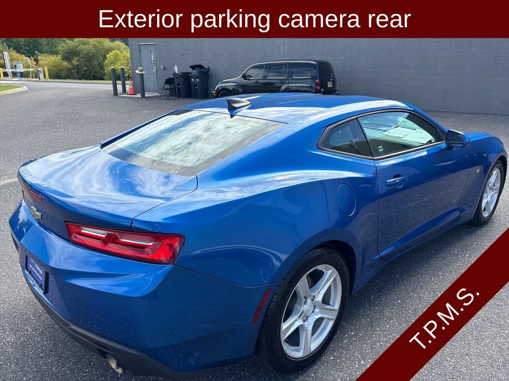 Used 2018 Chevrolet Camaro LT RWD image 19