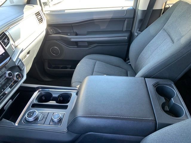 Certified 2024 Ford Expedition XLT AWD/4WD image 32
