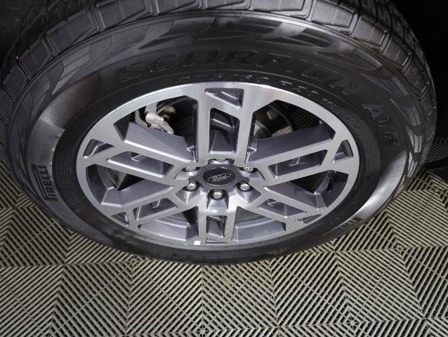 Certified 2025 Ford Expedition Active AWD/4WD image 31